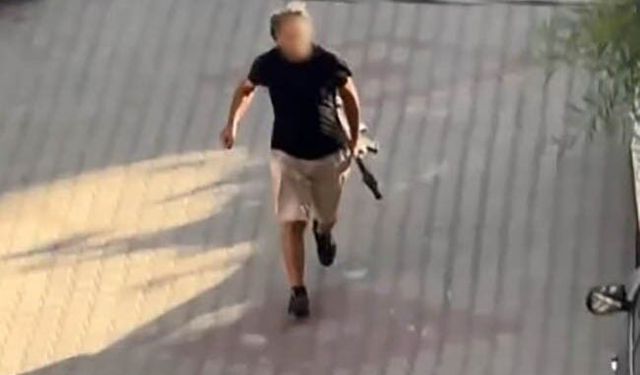İzmir'de sokak ortasında pompalı dehşeti kamerada!