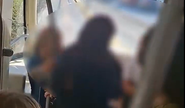 Eskişehir’de tramvayda “yer verme” tartışması: Yaşlı kadın ile yolcu birbirine girdi