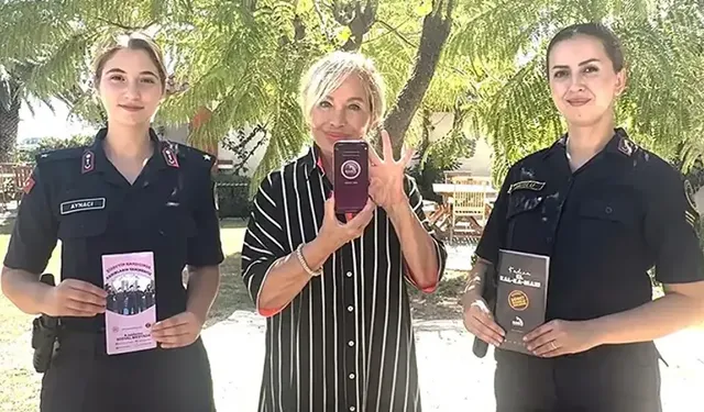 Emel Sayın'dan kadınlara çağrı! "Bir dokunuş kadar yakın"