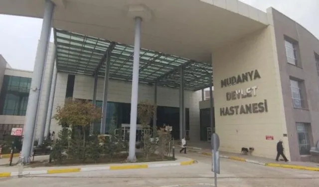 Hastanede kan donduran iddia: Hasta yakını sağlıkçının 3 parmağını kırıldı
