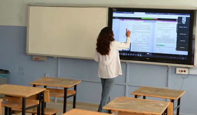 Öğretmenlere il emri gelecek mi, atama bekleyenler ne yapacak?