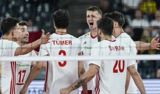 A Milli Erkek Voleybol Takımı Avrupa Şampiyonası'nda Letonya karşısına çıkıyor