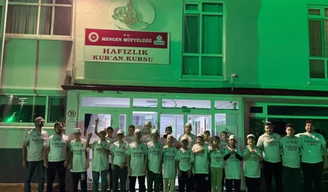Arda Güler'den Bolu'daki hafızlık öğrencilerine imzalı forma sürprizi