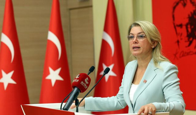 Asu Kaya’dan 11 Ekim mesajı: “Kız çocuklarının geleceğini şiddete teslim etmeyeceğiz”