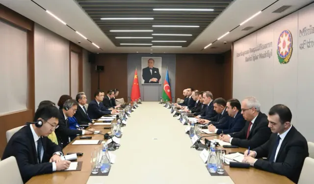 Azerbaycan-Çin stratejik ortaklığı Bakü'deki görüşmede ele alındı