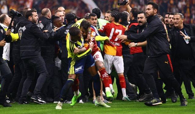 Kırmızı kart gören Abdülkerim Bardakcı'dan kavga açıklaması geldi!