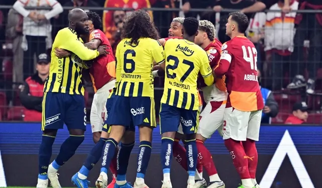 Galatasaray-Fenerbahçe derbisi kavgayla başladı!