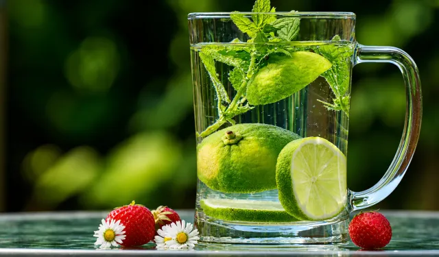 Detoks içecekleri gerçekten toksinleri temizliyor mu? Uzmanı anlattı