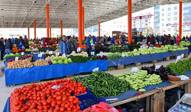 Etimesgut semt pazarları için alışveriş takvimi yeniden gündeme geldi