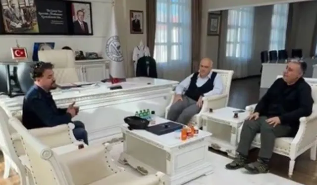Kızılcahamam Belediye Başkanı Süleyman Acar sanatçılarla buluştu