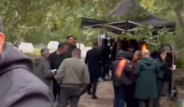 Mezarlıkta catering dönemi! Defin sırasında yemek servisi yaptırıyorlar
