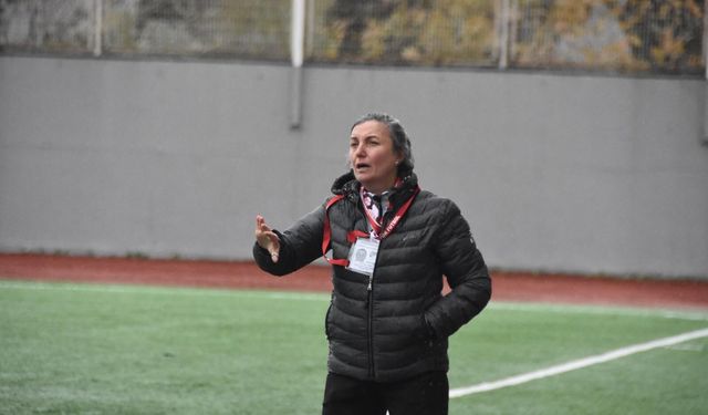 Necmiye Çakır Neneoğlu'ndan kadın futbolu sitemi "30 yıldır destek görmüyoruz"