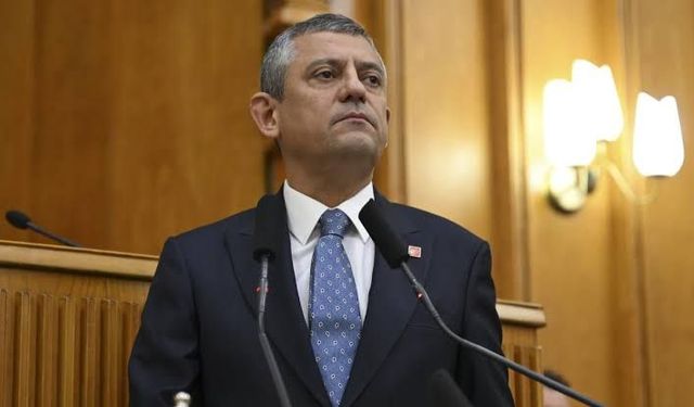 Özgür Özel’den Halk TV’ye kayyum tepkisi: “Bir iktidar bu noktaya geldiyse bitmiştir”