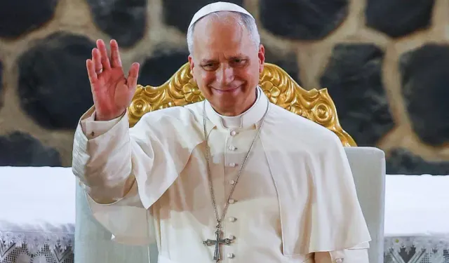 Papa Leo ameliyat oldu: Vatikan'dan ilk açıklama geldi