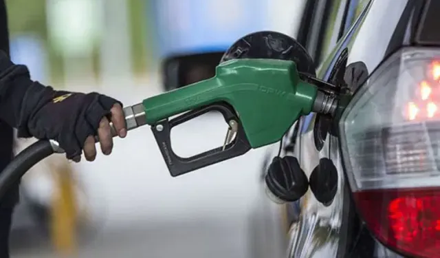 Petrol fiyatları neden değişiyor? Benzin ve motorine etkisi ne?