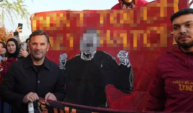 Galatasaray Samsun'a iner inmez ortalık karıştı! Okan Buruk'un pankart pozu Fenerbahçelileri çıldırttı