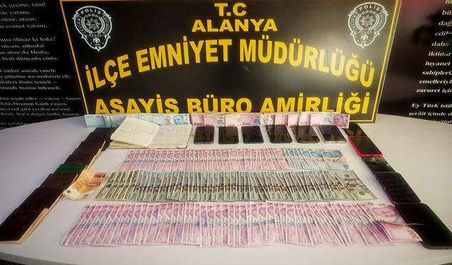 Alanya'da fuhuş operasyonu! Yakayı ele verdiler