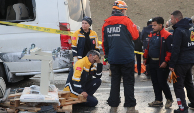 Van'da feci kazada can kaybı 8'e yükseldi