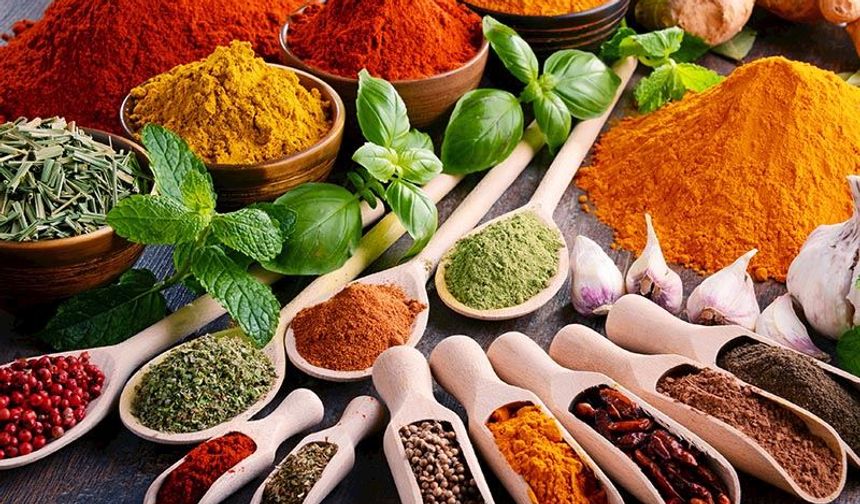 Hangi baharat ne işe yarar? Zerdeçal, zencefil, tarçın ve karabiberin kullanım alanları
