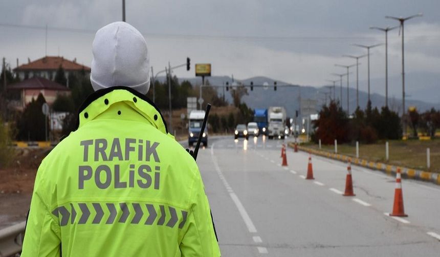 Ankara'da trafiğe kapalı yollar açıklandı! Yarın kullanılamayacak