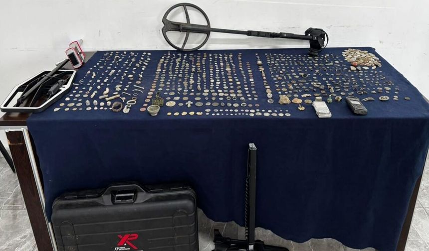 İstanbul'da tarihi eser baskını: Müzelik eserler bulundu