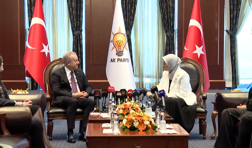 AK Parti’de Bayramlaşma: Ortak Hedef Yeni Anayasa