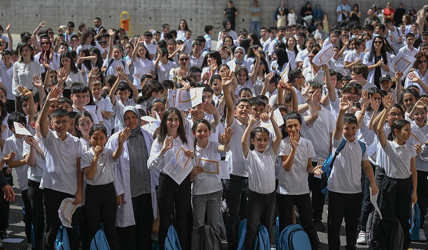 2026-2027 okul tatilleri ne zaman? İşte MEB'in açıkladığı takvim