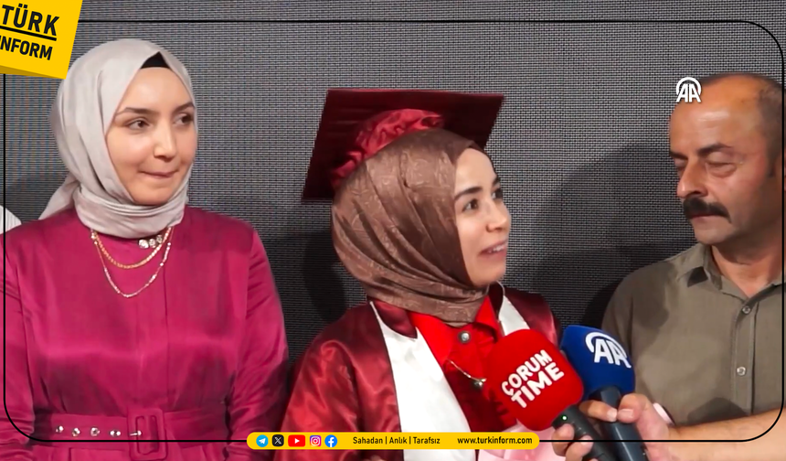 44 yaşındaki anne, üniversiteden birincilikle mezun oldu