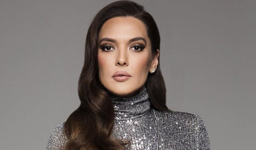 Demet Akalın’dan yeşil pasaport tepkisi!