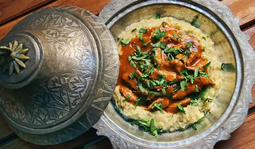 Döner, cacık, ayrandan sonra şimdi de o yemeğimiz... Yunanlar Osmanlı mutfağından bir miras daha çaldı!