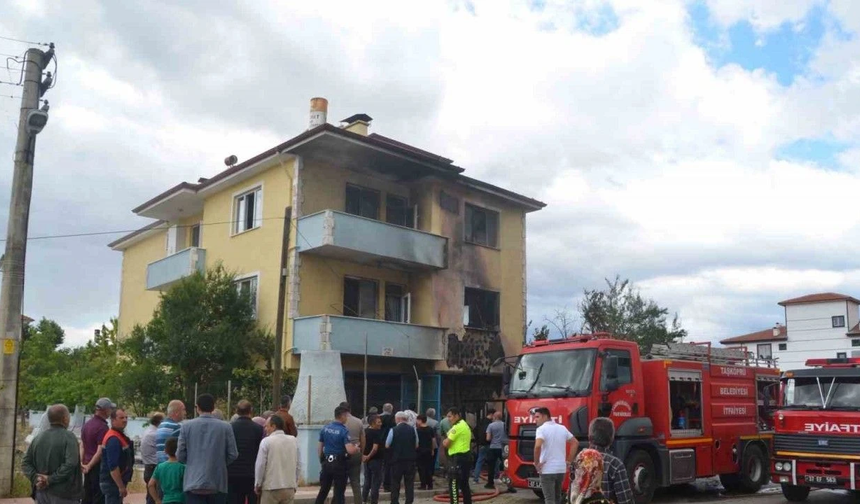 Kastamonu'da televizyon patladı, 3 katlı bina küle döndü!