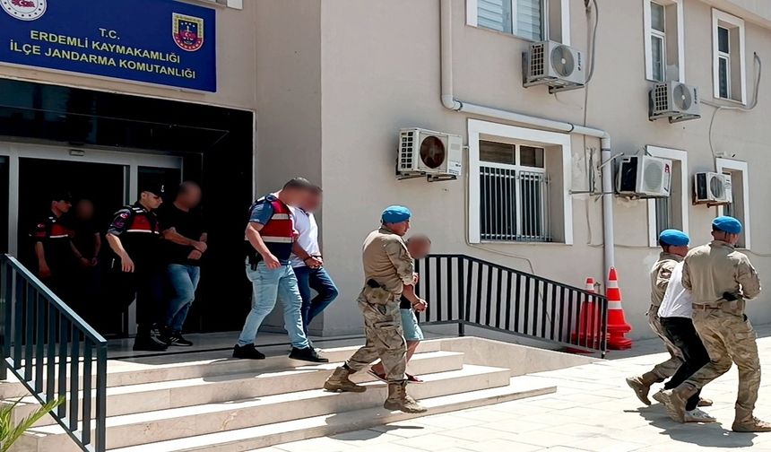 Mersin'de fuhuş çetesine darbe! 19 mağdur kadın kurtarıldı