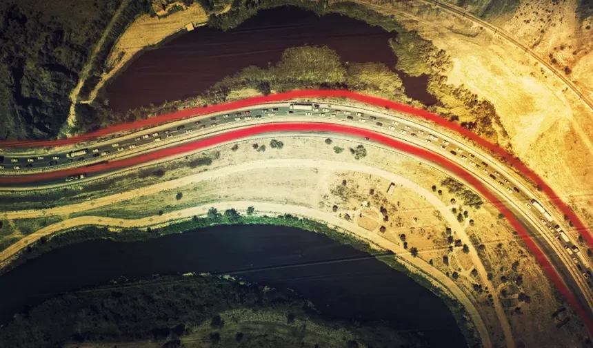 43 ilin kavşağında trafik çilesi: Kırıkkale’de kilometrelerce araç kuyruğu