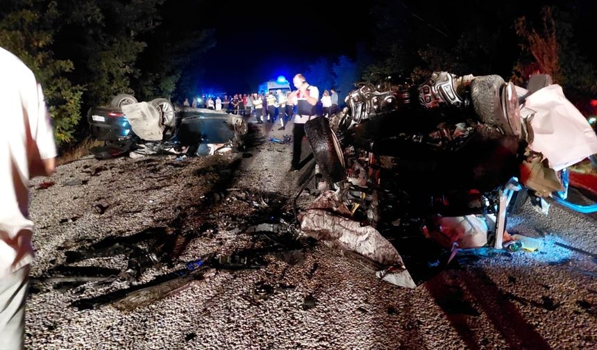 Çanakkale'de korkunç kaza: 6 ölü!