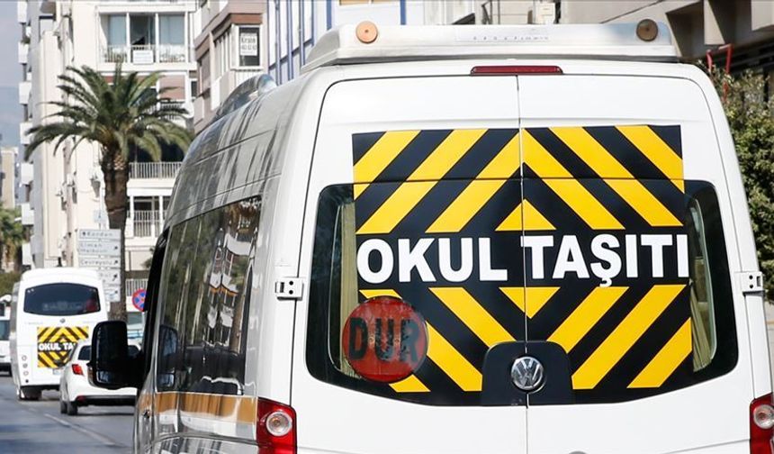 İzmir’de okul servis ücretlerine dev zam! Veliler şokta: İşte yeni tarife listesi