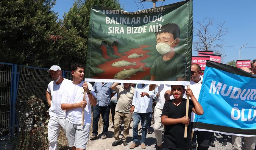 Mudurnu Deresi’nde kirlilik isyanı: Halk sokağa döküldü