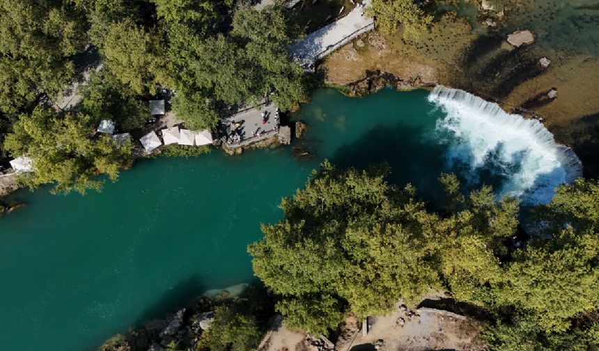 Antalya'da yabancı turist sayısı 10 milyonu aştı: Dev zirvelerle sezon uzuyor!