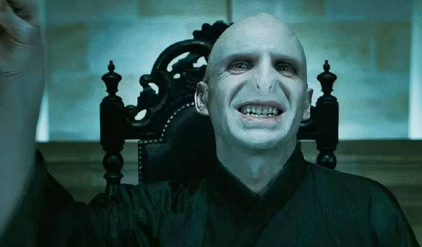 Harry Potter dizinde bir skandal daha: Voldermort kadın olabilir!