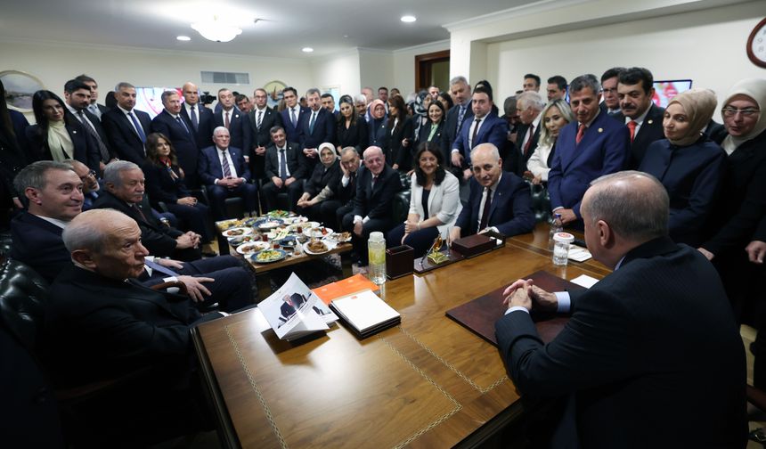Cumhurbaşkanı Erdoğan'dan Genel Kurul sonrası mini zirve!