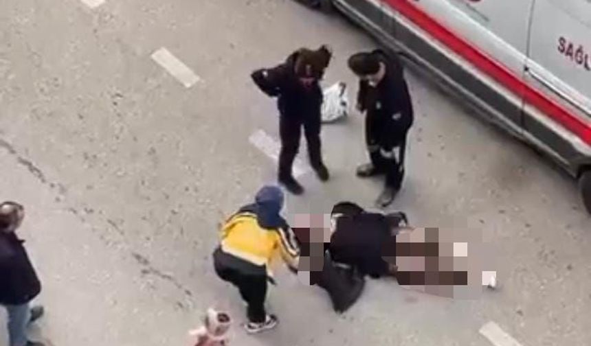 Bursa’da bir kadın yol ortasında yatarak sinir krizi geçirdi! O anlar anbean kaydedildi