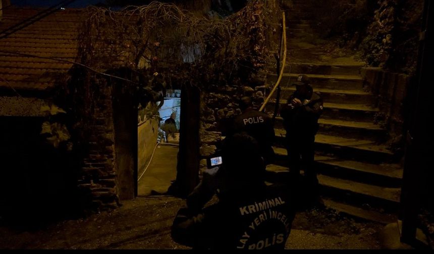 Bahçeye çıkan kadın şoke oldu: Yerde cansız beden buldu