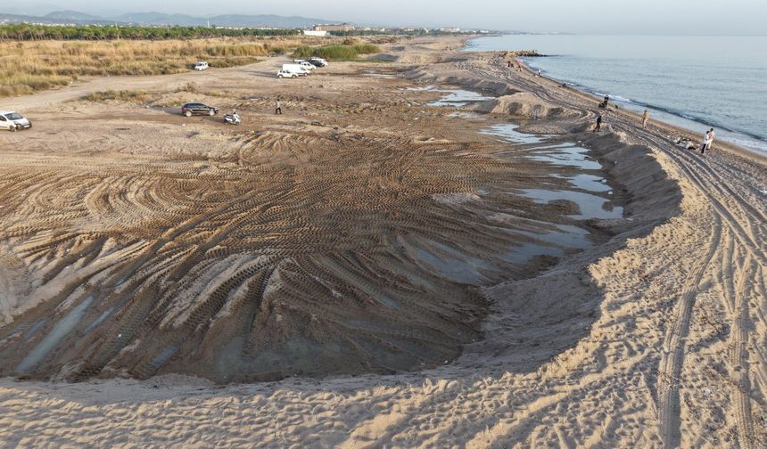 Antalya’da kum hırsızlığıyla talan edilen sahiller dronla görüntülendi! Ortaya çıkan tahribat...