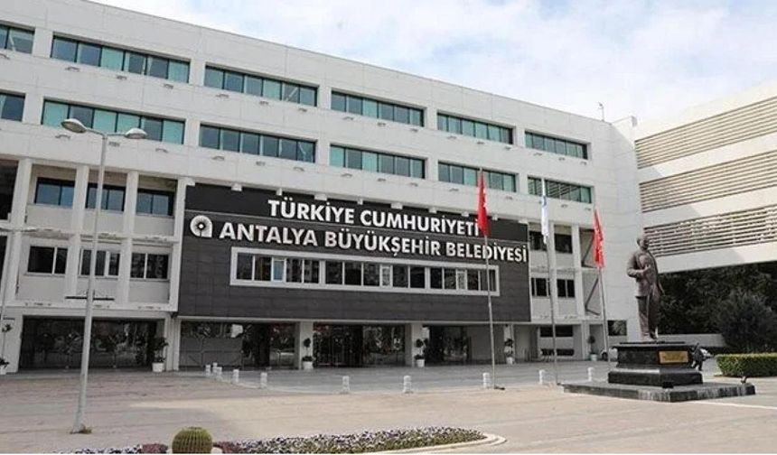 Antalya Büyükşehir’de yeni operasyon: 8 gözaltı