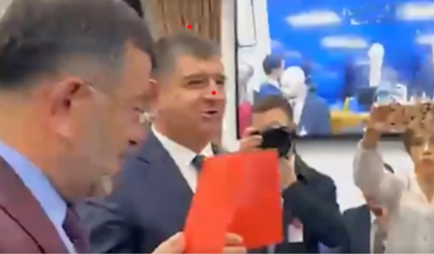 Bütçe Komisyonu toplantısında Veli Ağbaba ve Bakan Osman Aşkın Bak arasında yaşanan çarpıcı diyalog!