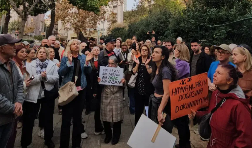 Kozyatağı’nda ağaç kesimine tepki yürüyüşü düzenlendi