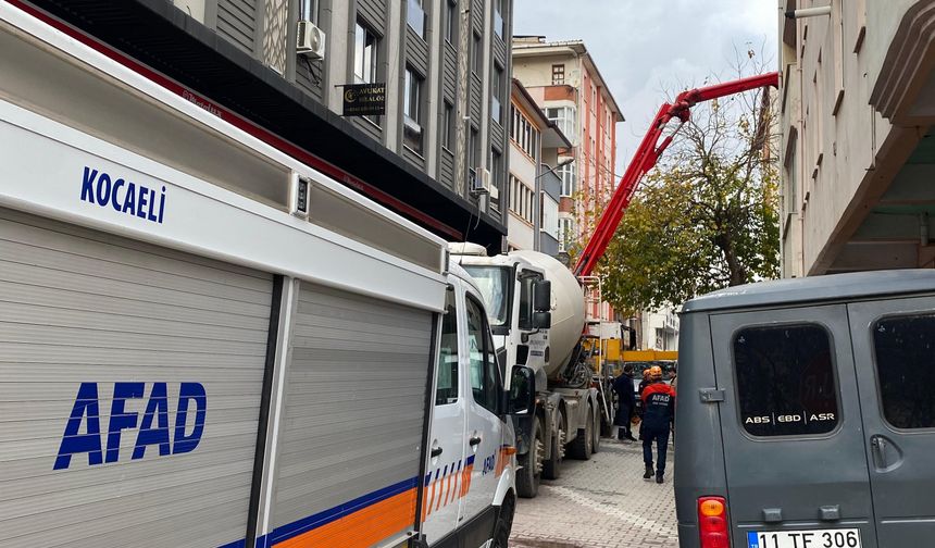 Kocaeli’de inşaat çalışması apartman dairesinin duvarını yıktı