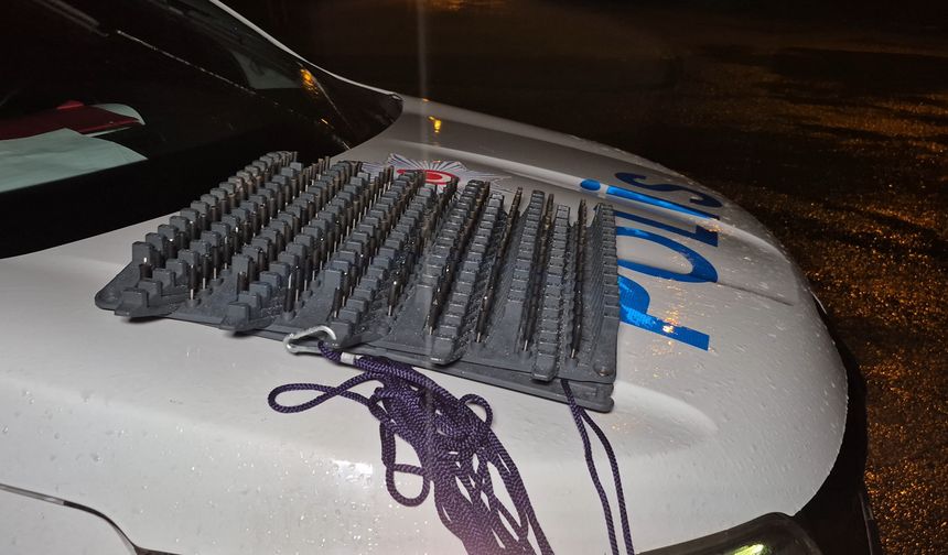 Bartın’da 30 kilometrelik polis kovalamacası sonunda iki şüpheli yakalandı