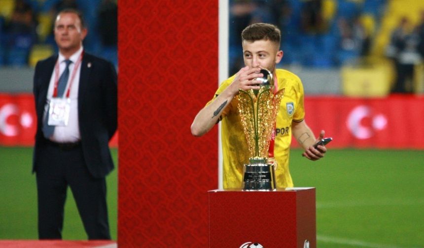 İzmit’te silahlı kavga: Futbolcu Uğurcan Bekçi entübe edildi