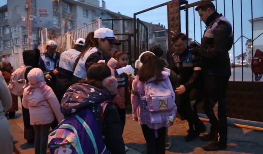 ABB’den öğrencilere reflektörlü güvenlik desteği