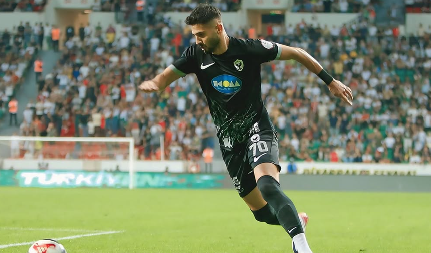 Tecrübeli sol bek Alberk Koç 2. Lig'e mi imza atacak? Görüşmelerde aşama kat edildi...